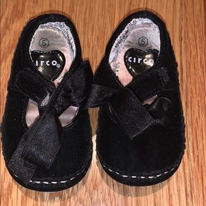 Toddler girls walking shoes